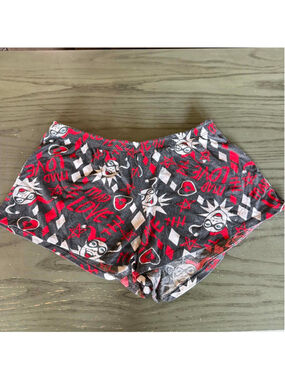 Women's DC Comics Harley Quinn Mad Love Pajama Shorts, Size M, Grey/Red